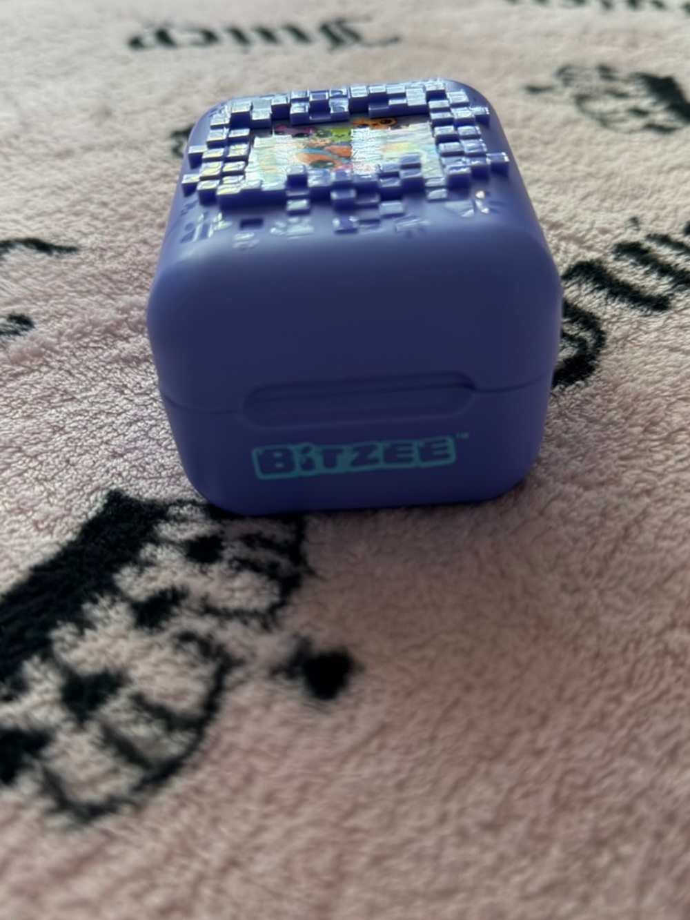 Bitzee - Picture 3 of 7